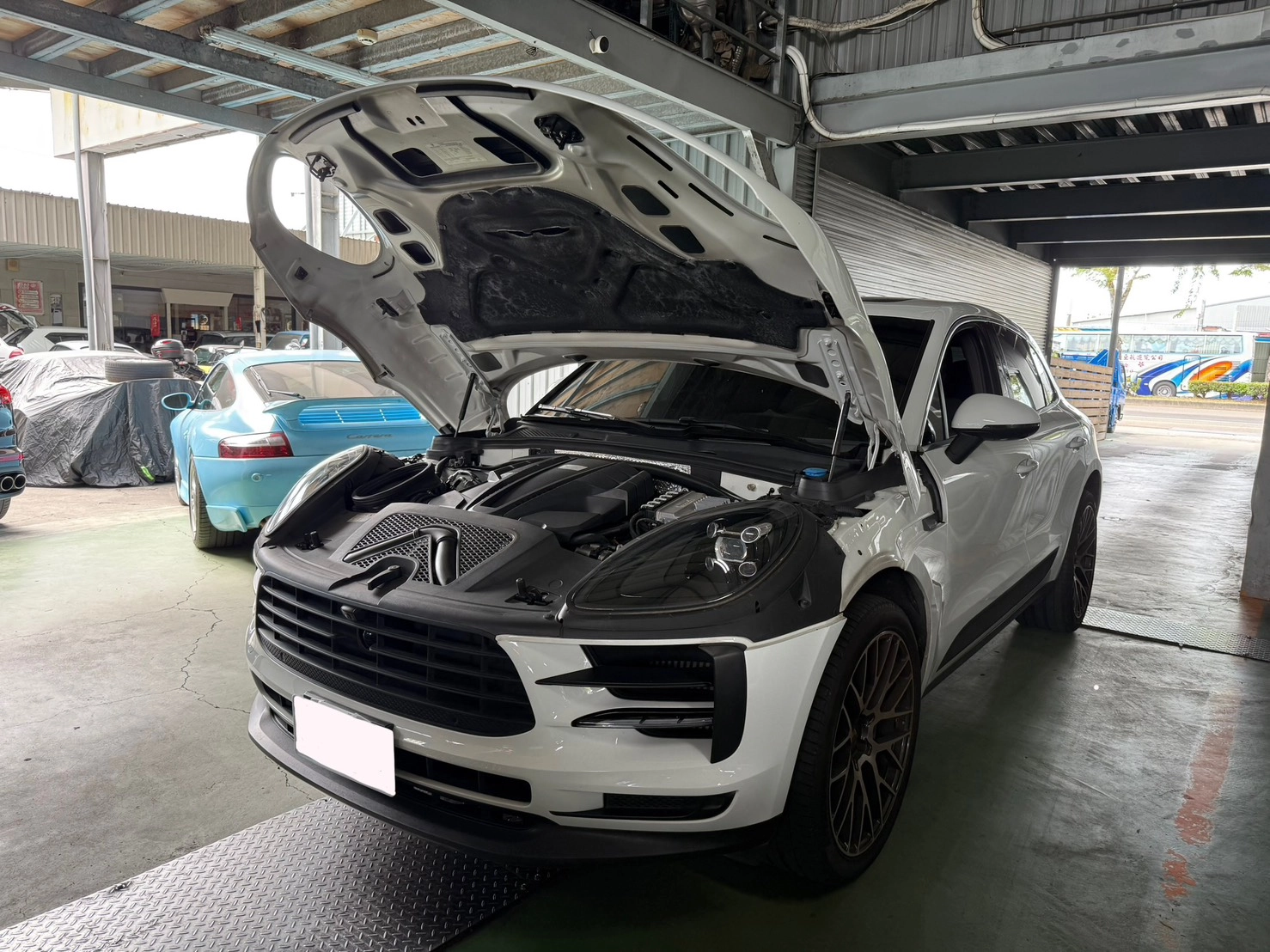 Cayenne E3 冷氣維修