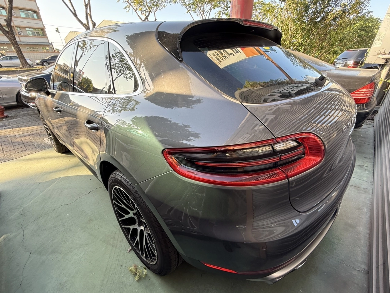 Porsche Macan S