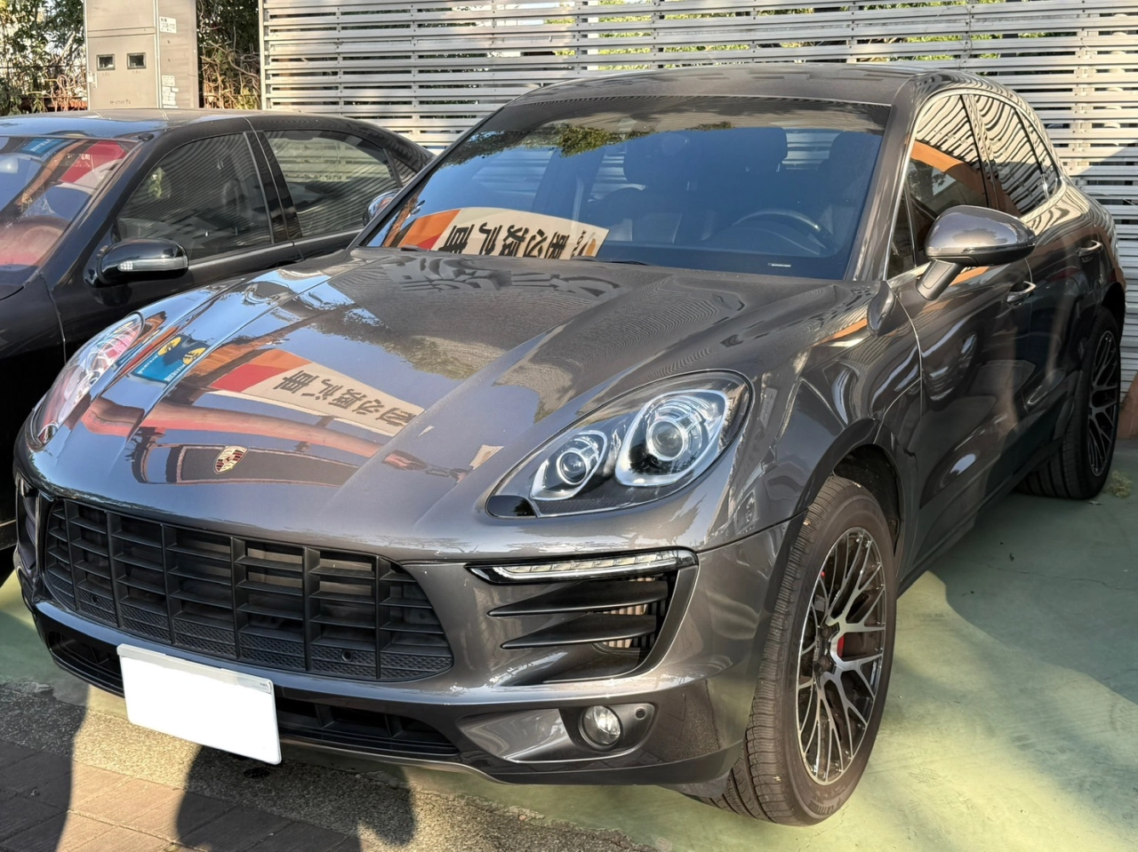 Porsche Macan S