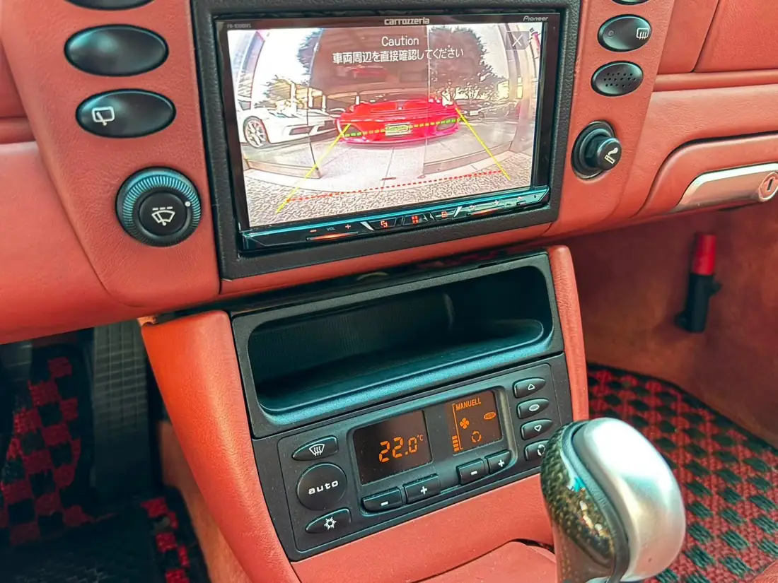 996.2 911 Carrera 中控 carrozzeria 螢幕倒車影像與空調面板